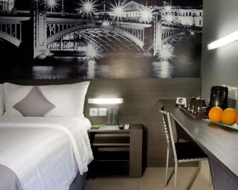 Neo Hotel Tendean Jakarta by Aston - Jakarta