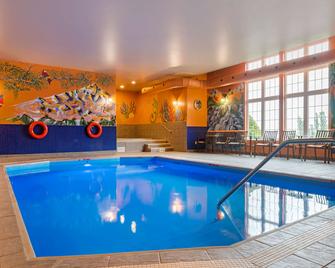 Best Western Plus Grand-Sault Hotel & Suites - Argosy - Pool