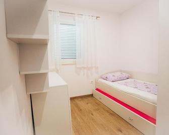 Apartment Zore - Promajna - Bedroom