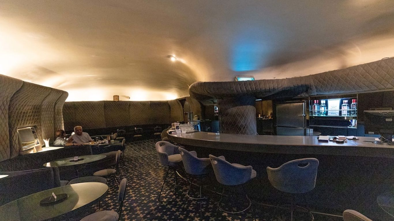 West End Hotel Opp Bombay Hospital