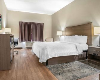 Red Roof PLUS+ & Suites Vicksburg - Vicksburg - Camera da letto