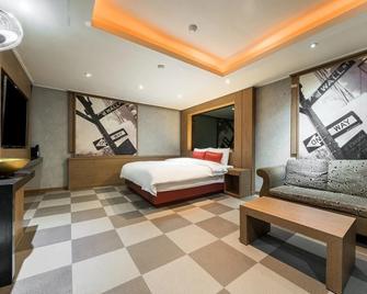 Busan Hwamyeong-dong Spa - Busán
