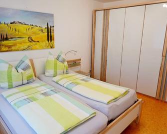 Ferienwohnung im Goldtal - Bad Abbach - Schlafzimmer