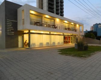 Hotel Maritimo - Villa Gesell - Building