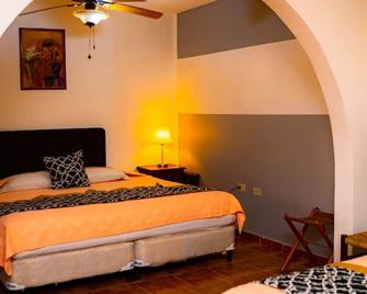 Hotel Don Udos Bed & Breakfast - Copán - Schlafzimmer