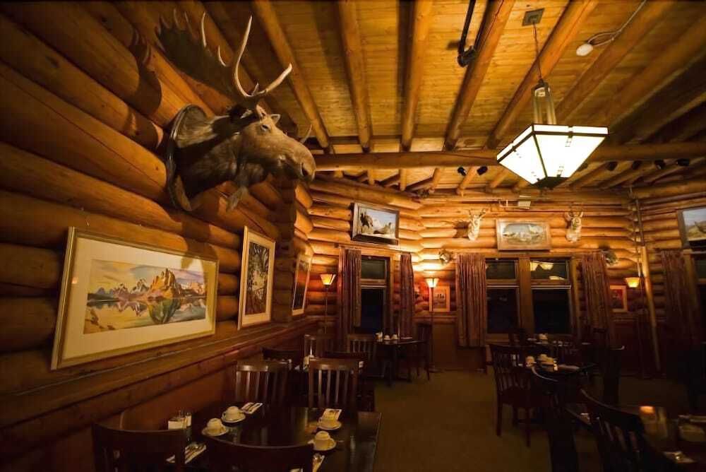 Simpsons Num-ti-jah Lodge - Lake Louise - Restaurant