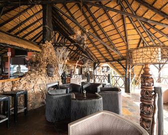 Vingerklip Lodge - Epupa - Lounge