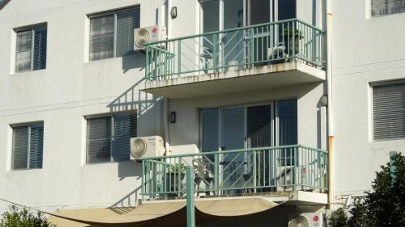 Oceanside Hawks Nest