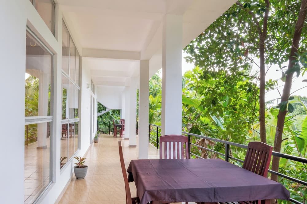 Ayurvedic Lanka Wellness Hotel - Habarana
