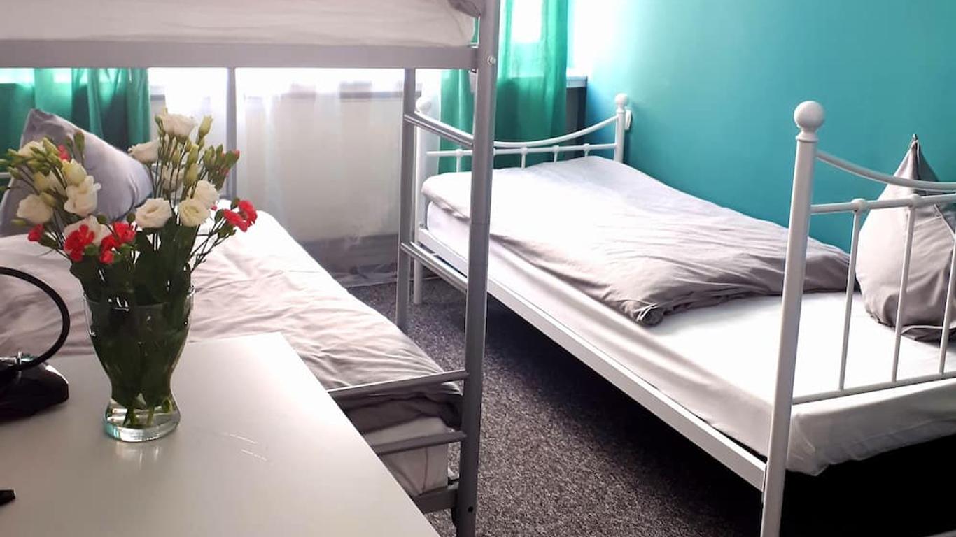 Zizi Central Hostel