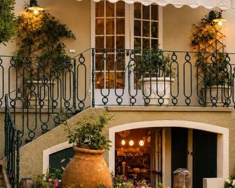 Hotel Club i Pini- Residenza d'Epoca - Camaiore