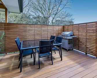 Hale Kupa Rye Beach House Spa Table Tennis - Rye - Balkon