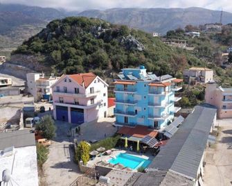 Hotel Frida - Himare - Widok na zewnątrz