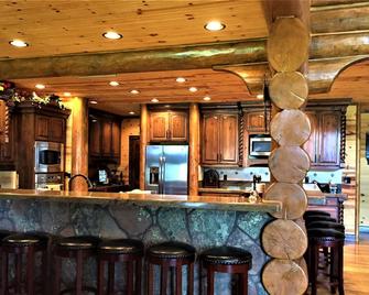 Hidden Meadow Ranch - Greer - Cocina