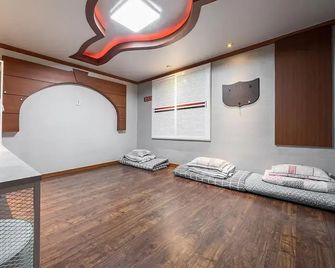 Goseong Gongnyong - Tongyeong - Habitación