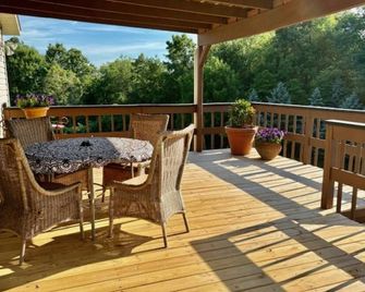 Oak Haven Retreat - Carrollton - Balkon