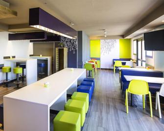ibis budget Pau Est - Pau - Eetruimte