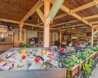 MinaMark Beach Resort for Families and Couples Only - Hurghada