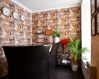 Seven Hills Lubyanka - Moscow - Front desk