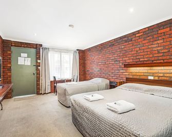 Golden Country Motel And Caravan Park - Maryborough - Habitación