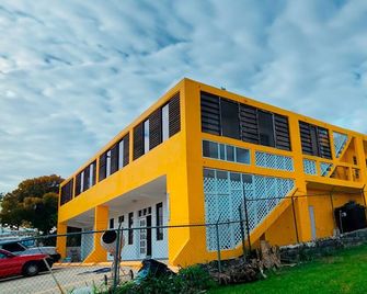 Aibonito Hotel 204 - Barranquitas - Edificio