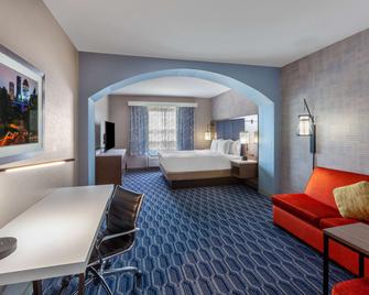 La Quinta Inn & Suites by Wyndham Houston Channelview - Houston - Bedroom