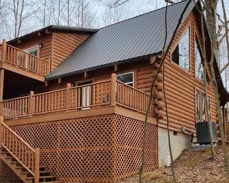 Flying High Luxury Cabin - Campbellsville - Gebouw
