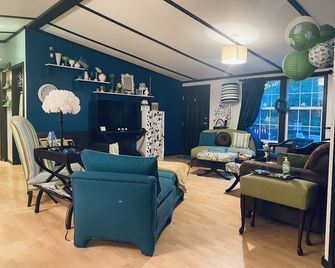 Berry Mountain Escape - Sylva - Sala de estar