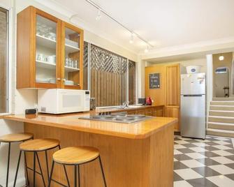 Comfortable Terrace in Central Location - Sydney - Front desk