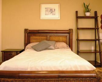 Happy Place, executive room. Close to downtown and exit to Patzcuaro. - Morelia - Habitación