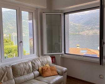 Sosta Sul Lago - Lezzeno - Living room