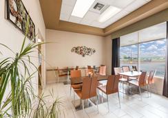 Quality Inn Near Grand Canyon 55 2 0 9 Williams Hotel Deals