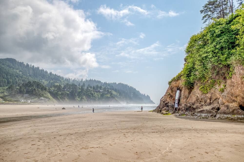 Bright, Open Creekside Oceanview Condo is Steps from Beach, Dining, Golf! - Neskowin - Playa