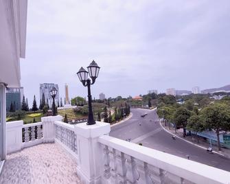 Phoenix Hotel Vung Tau - Vung Tau - Balkong
