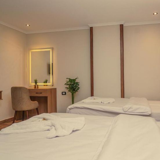 Suzana Pyramids inn - Grand Egyptian museum image 1