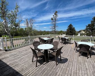 Shining Waters Country Inn - Cavendish - Balcony
