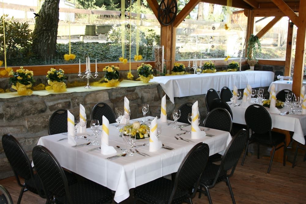 Hotel Wilhelmshöhe - Neuenrade - Restaurant