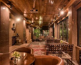 فندق أويوت ألماتي - ألماتي - مطعم