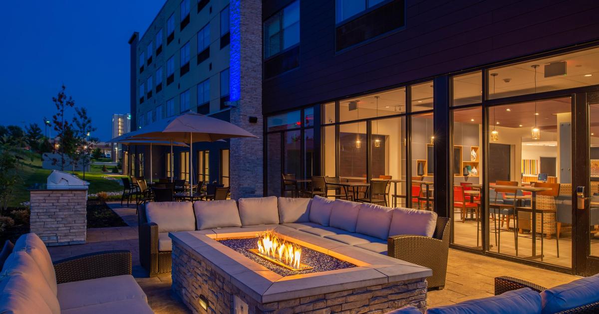 Holiday Inn Express & Suites Olathe West from $110. Olathe Hotel Deals &  Reviews - KAYAK