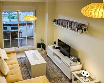 Nice apartment in Benalmádena Costa - Benalmádena - Sala de estar