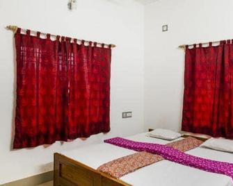 Lipika Lodge - Bolpur - Camera da letto
