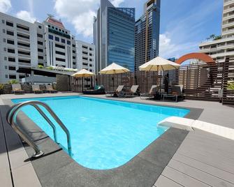 Citrus Suites Sukhumvit 6 By Compass Hospitality - Bangkok - Piscina