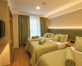 Zagreb Hotel - Istanbul