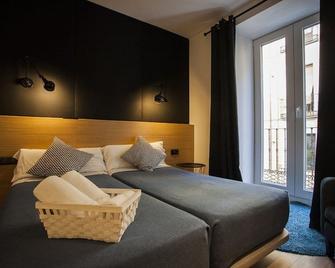 Hostal CC Malasaña - Madrid - Bedroom