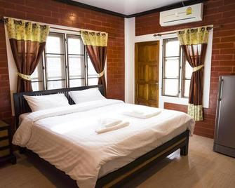 Summer Guesthouse and Hostel - Ko Tao - Bedroom