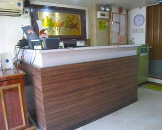Gaius Inn - Manila - Recepción