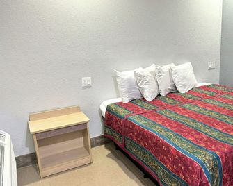 Xpress Inn & Extended Stays - Marshall