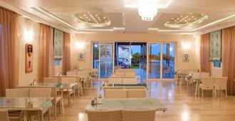 扎金索斯島卡拉馬基海灘酒店 - 卡拉馬孔 - 餐廳