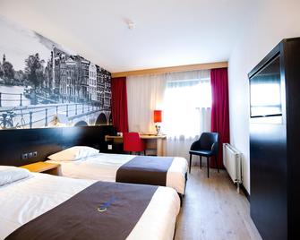 Bastion Hotel Schiphol Hoofddorp - Hoofddorp - Bedroom