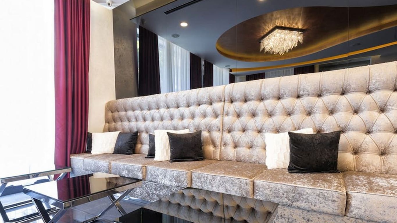 Nova City Garni Hotel Signature Collection